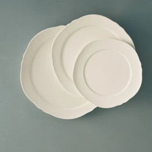 PLATE S WHITE SILHOUETTE
