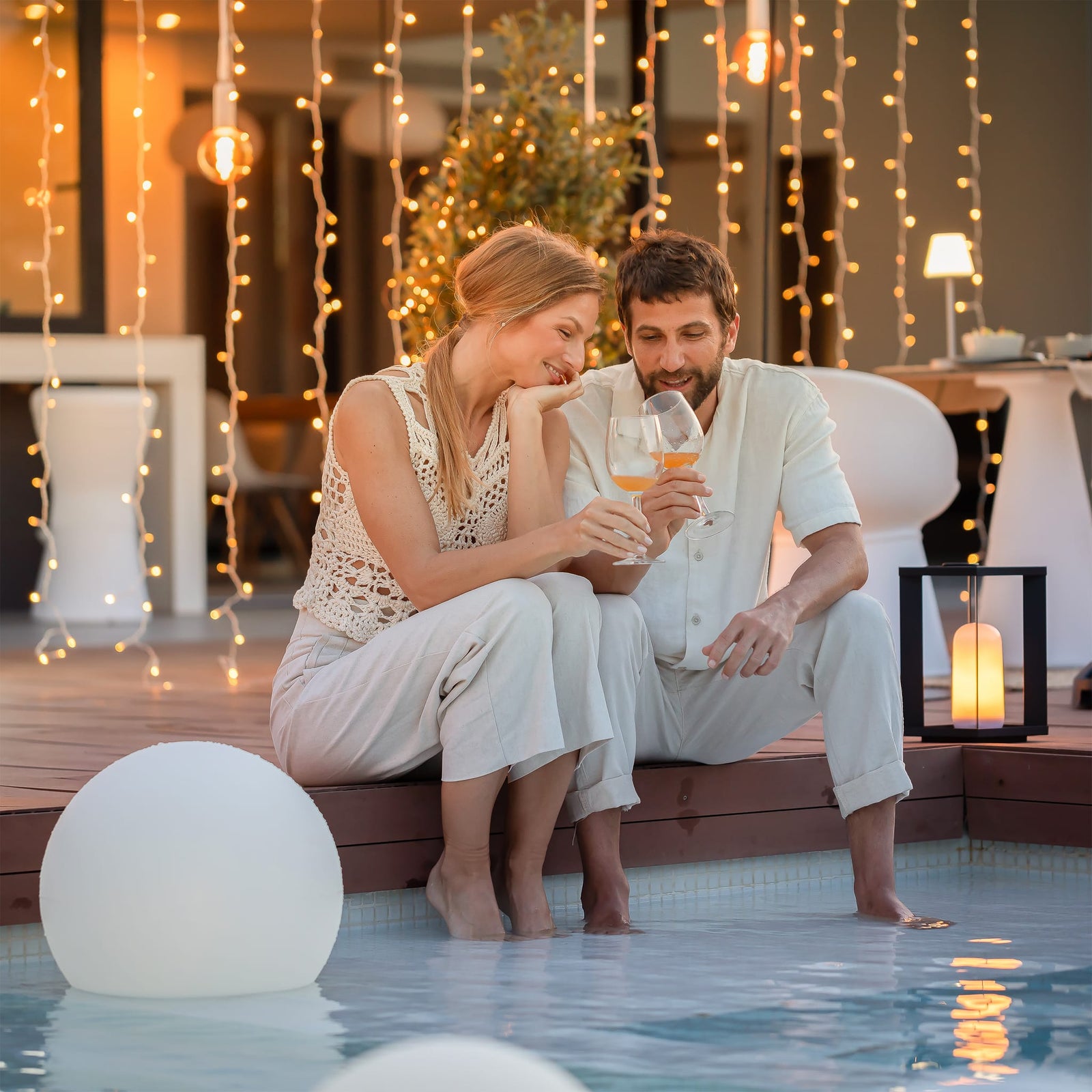 Buly Spherical Floating Lamp - Rechargeable