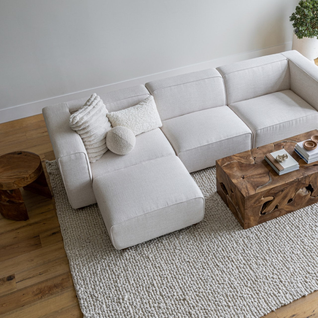 Crush Cushion - Ball - Cream
