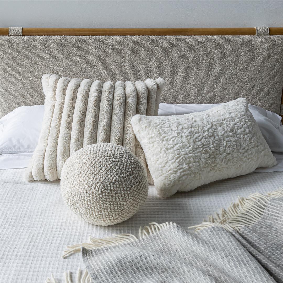 Crush Cushion - Rectangular - Cream