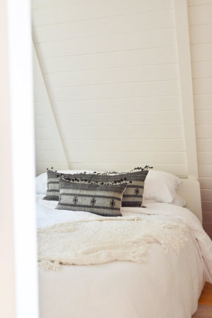 BHUJODI PILLOW COVER - BLACK