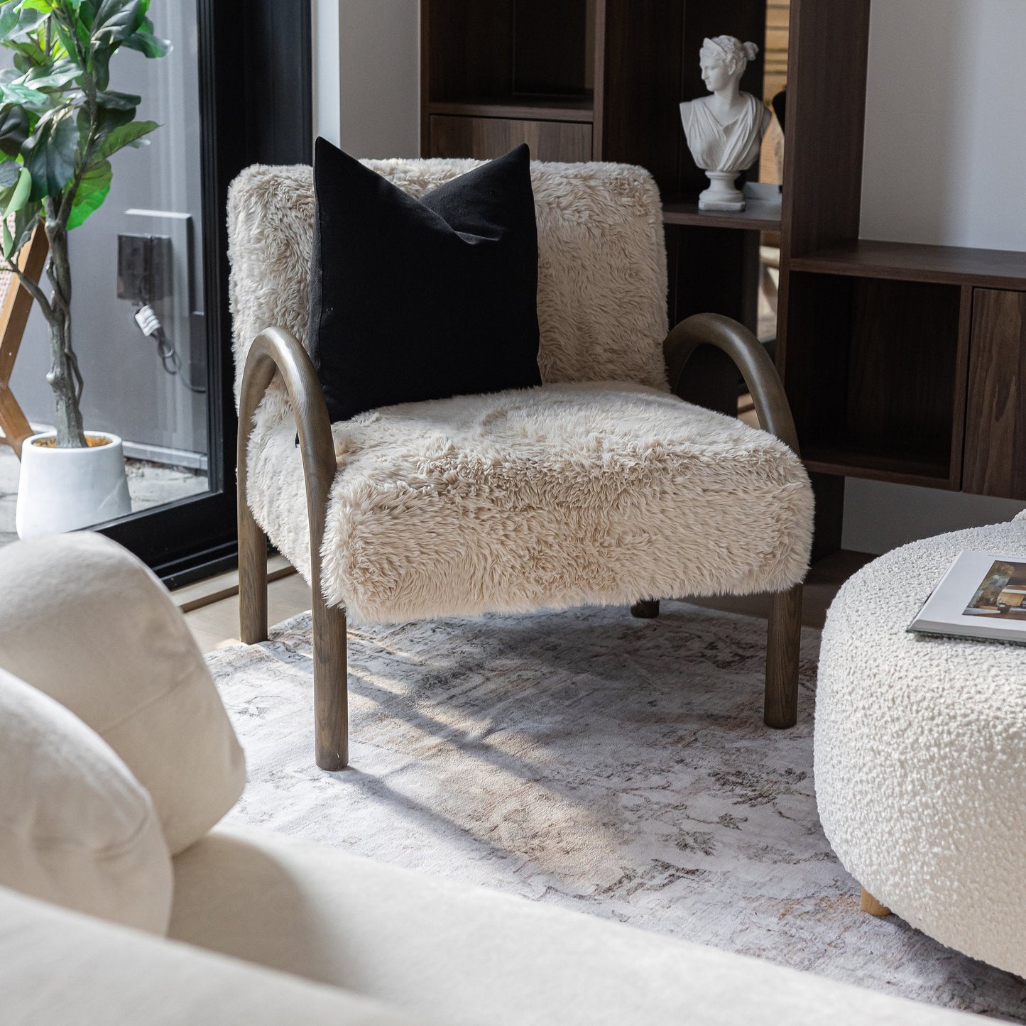 Eros Chair - Shaggy Sand