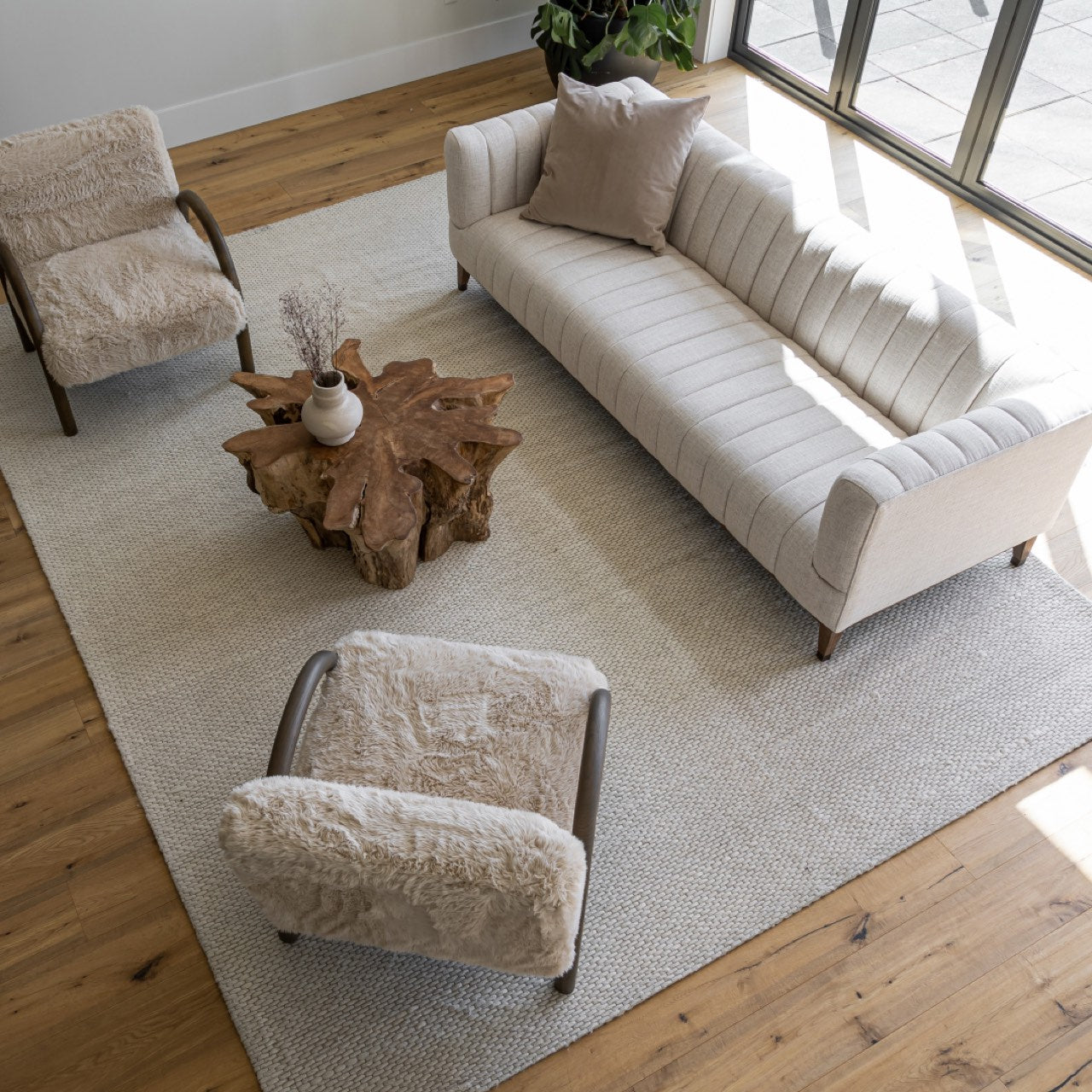 Eros Chair - Shaggy Sand