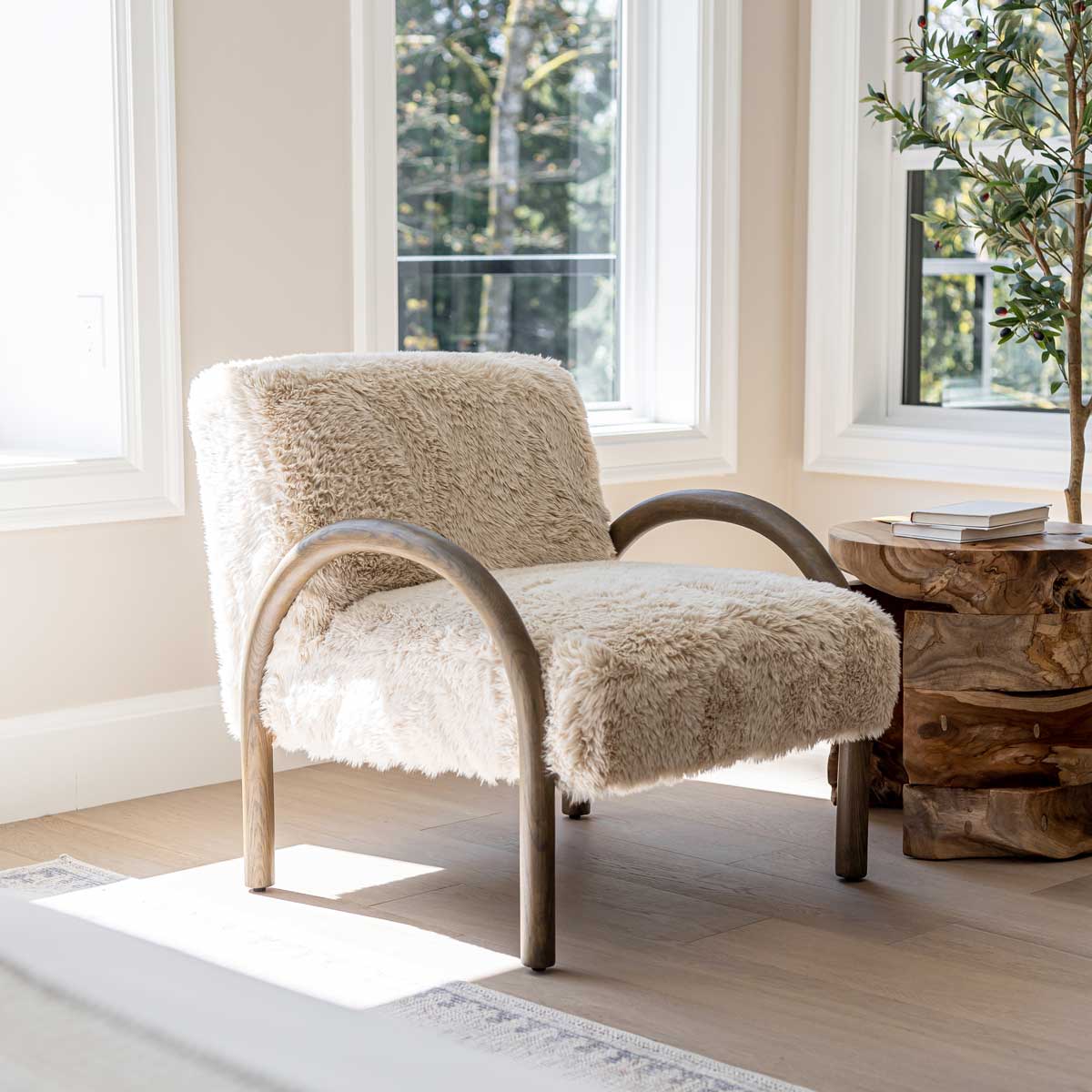 Eros Chair - Shaggy Sand