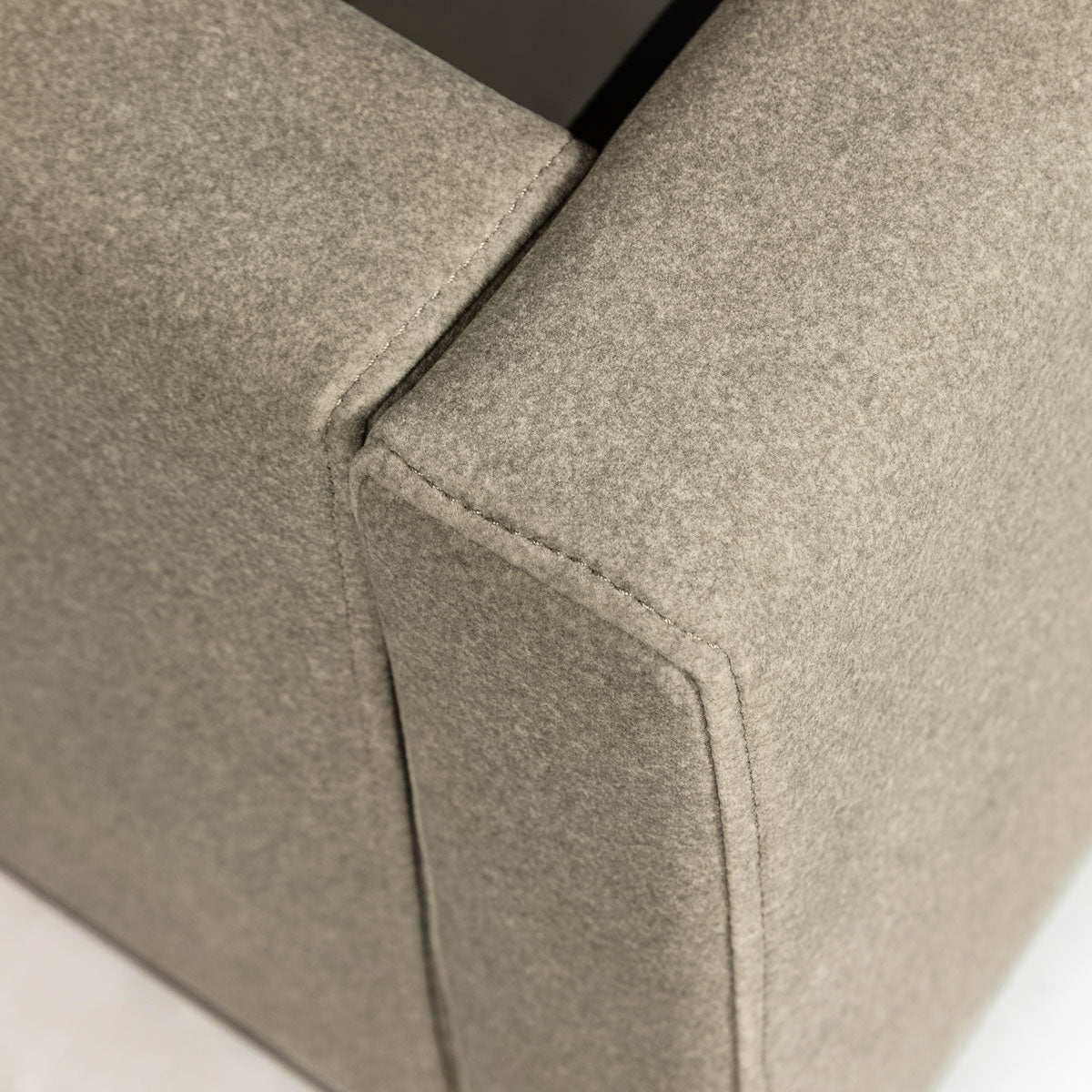 Faye Queen Storage Bed - Velvet Sandstorm