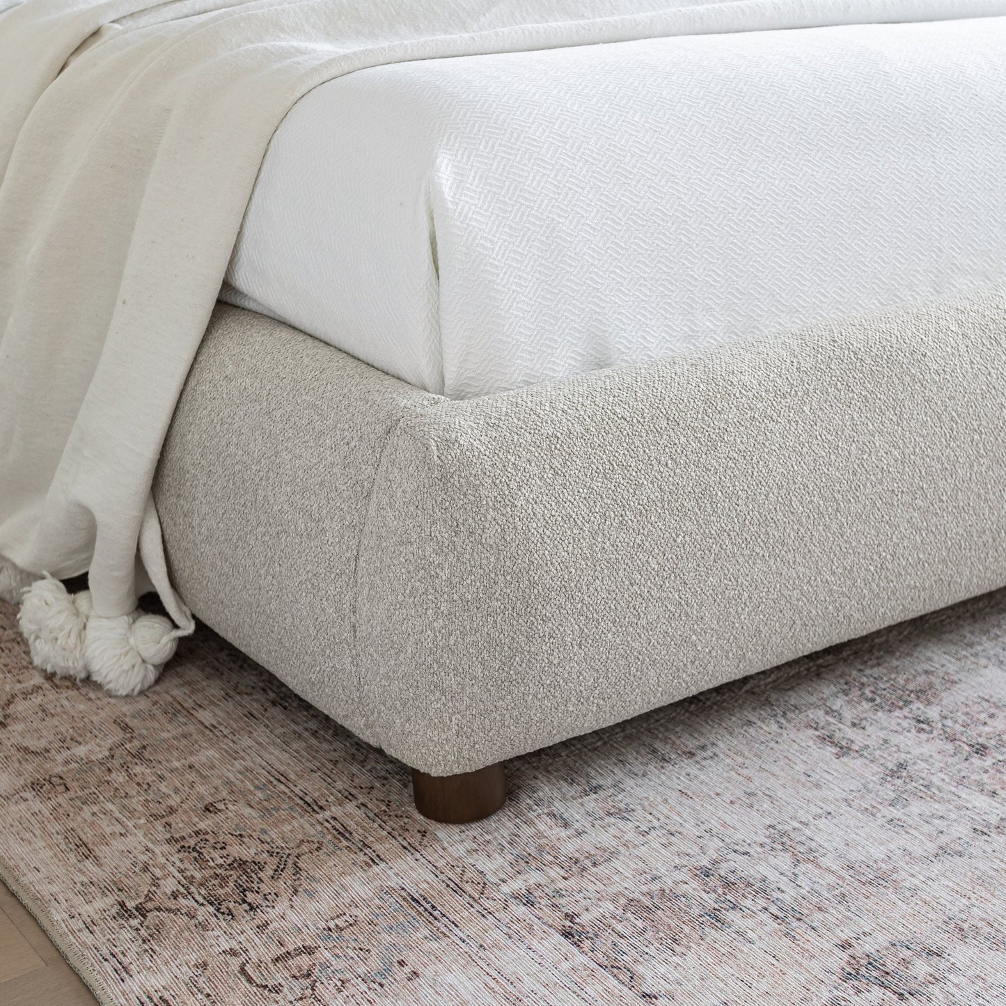 Fox Queen Bed - Buff