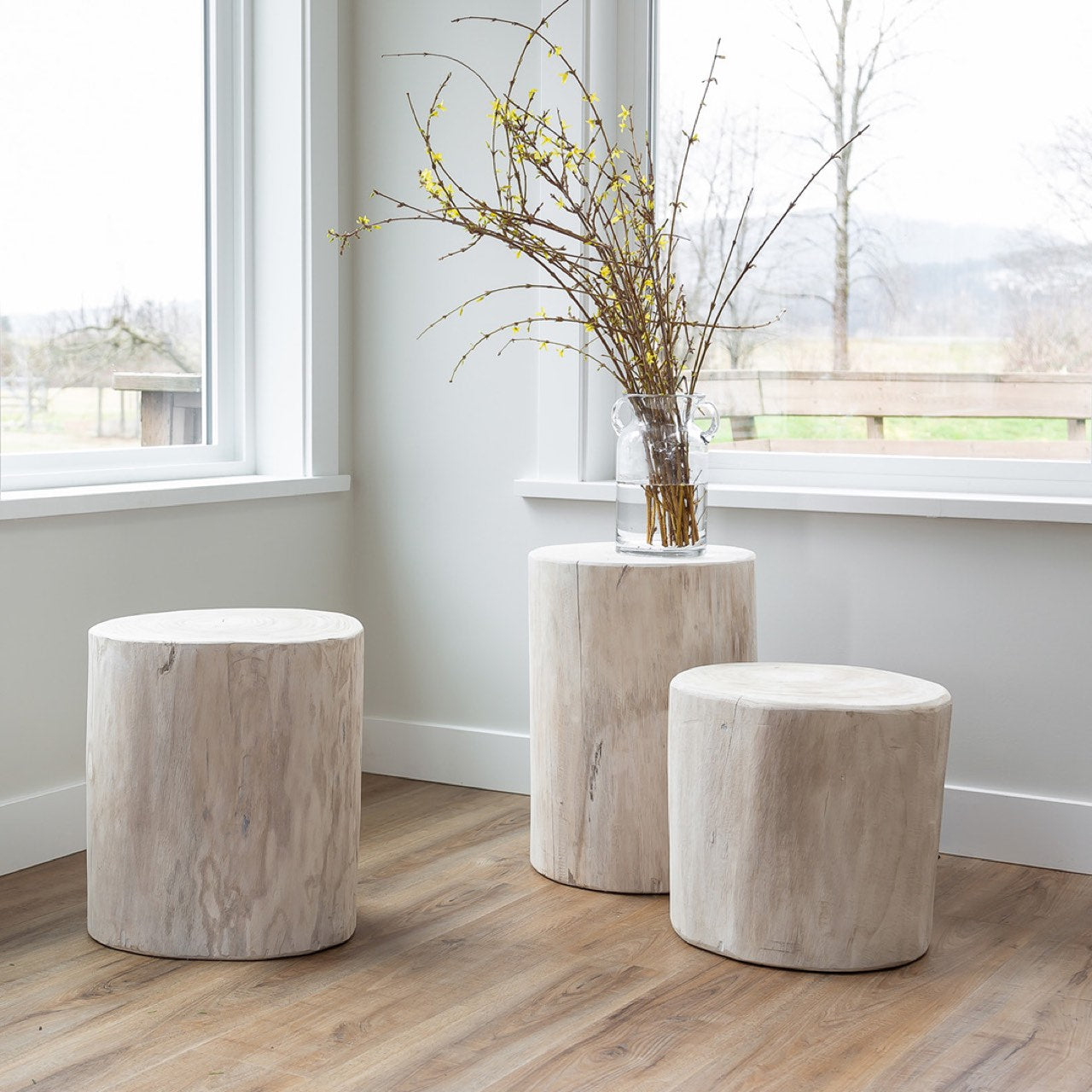Nova Wide 21" Stump - Round - White