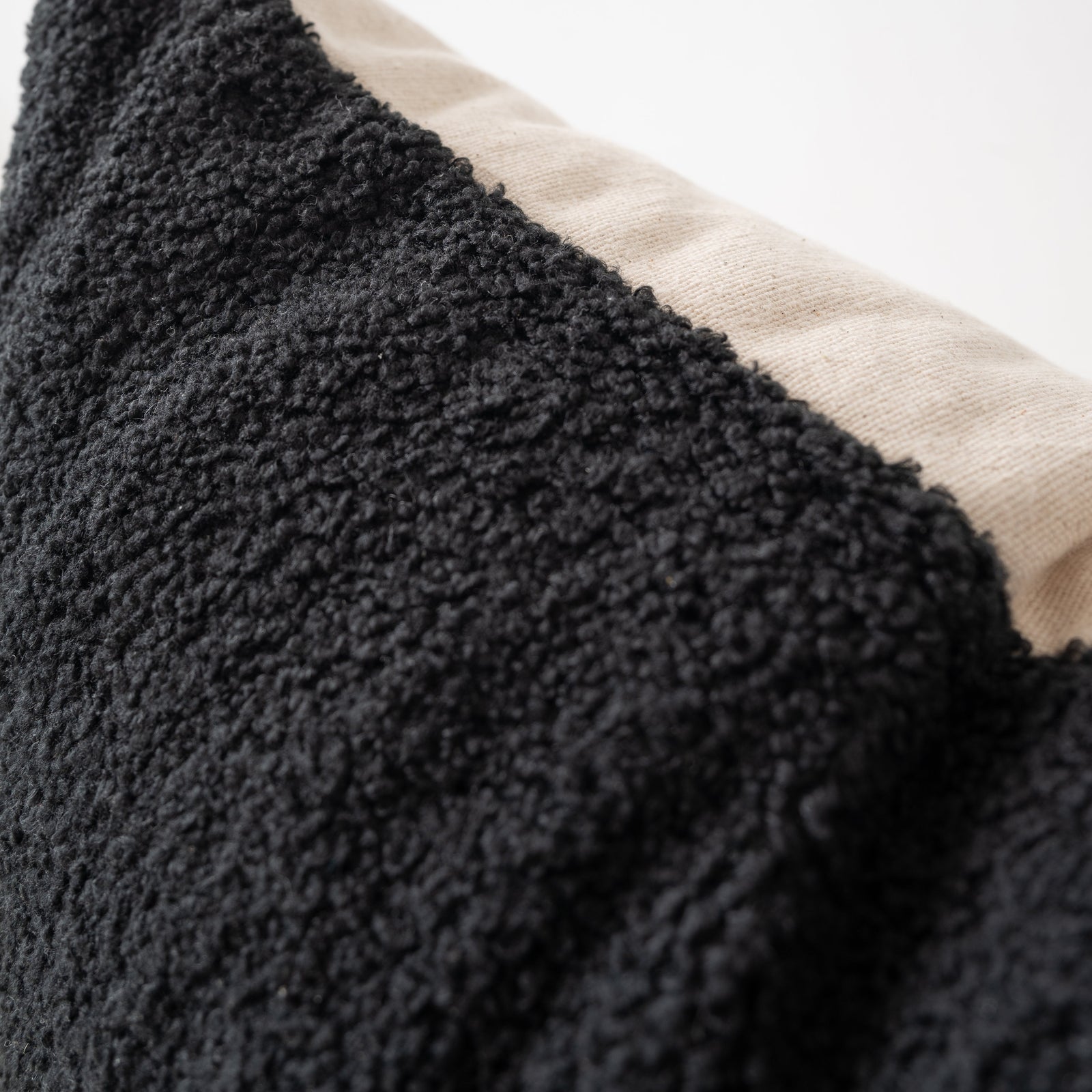 COTTON -BLACK SHERPA