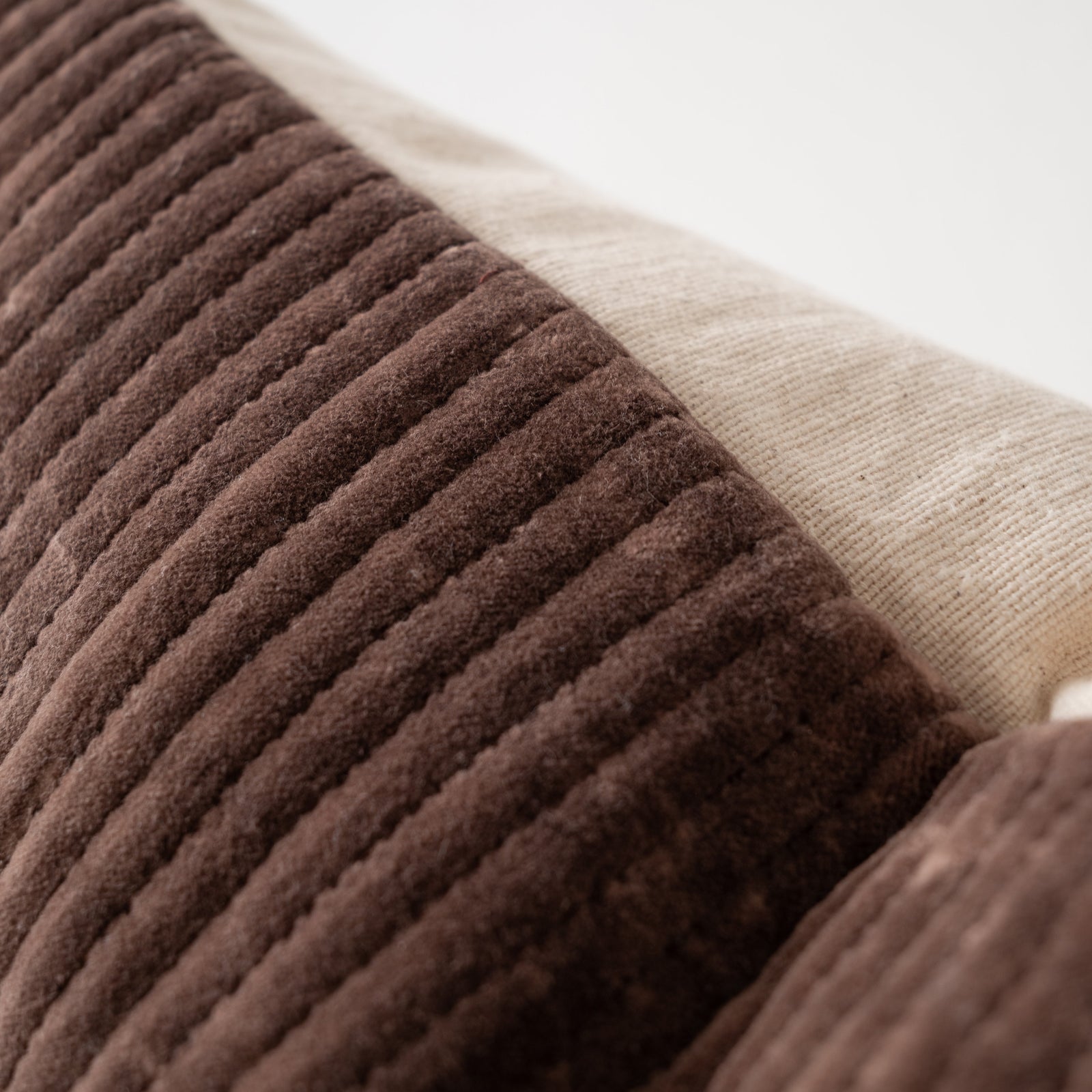 VELVET - RIBBED BROWN