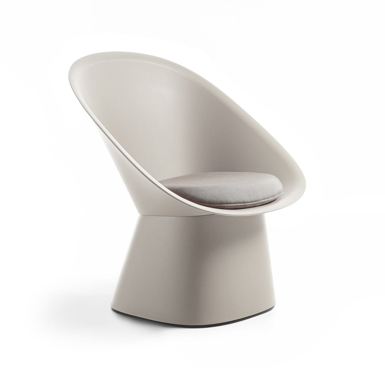 Sensu Lounge Chair - Indoor & Outdoor Use