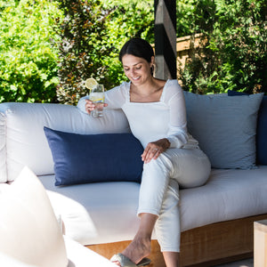 OUTDOOR PILLOW - NAVY LUMBAR