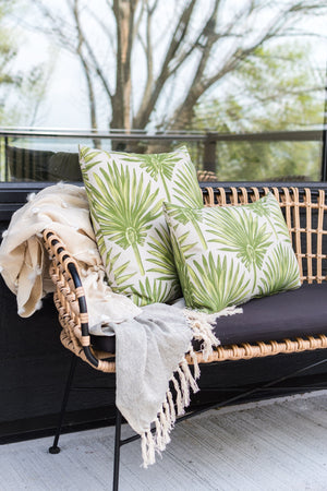 OUTDOOR PILLOW - GREEN PALM LEAF 20"