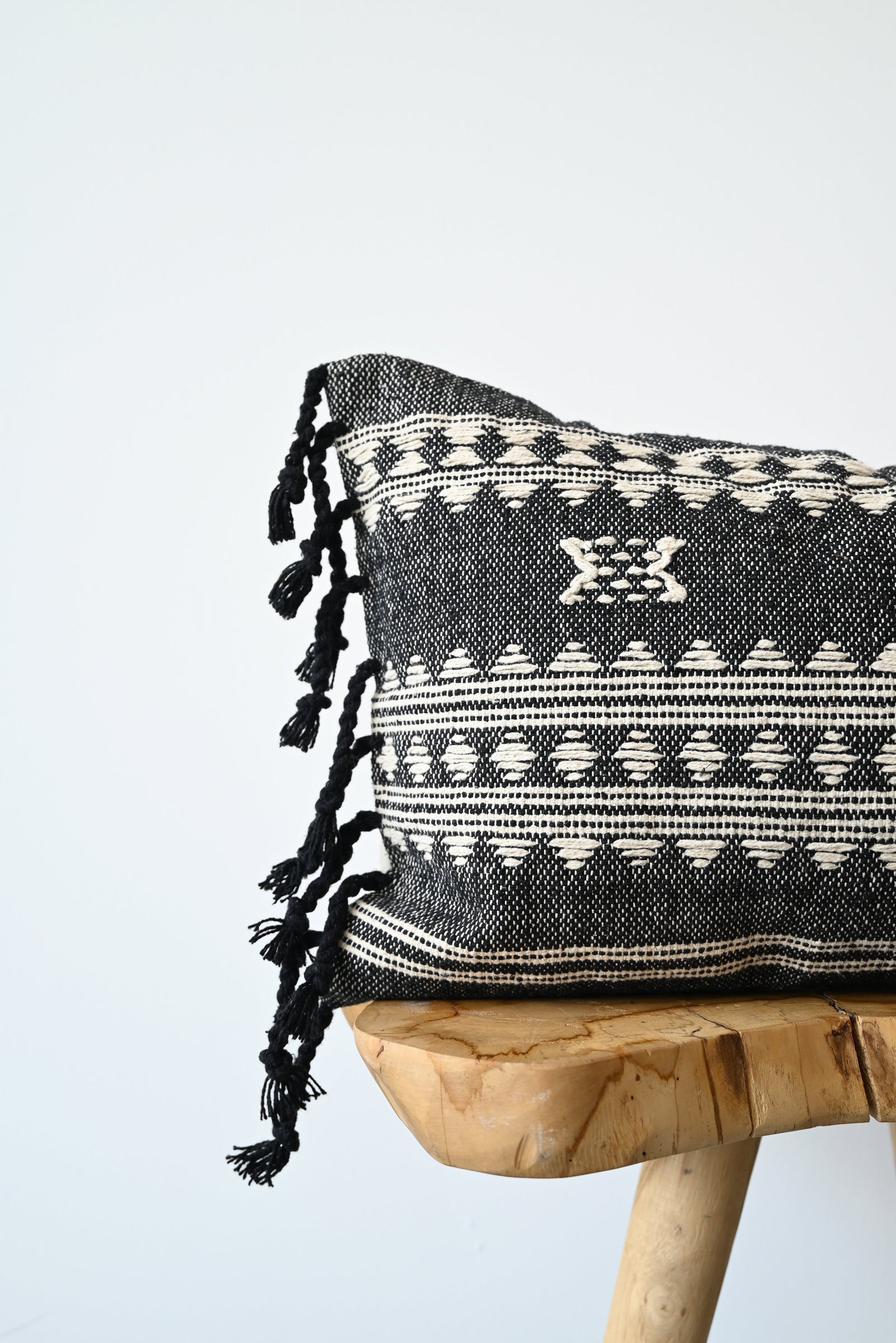 BHUJODI PILLOW COVER - CHARCOAL