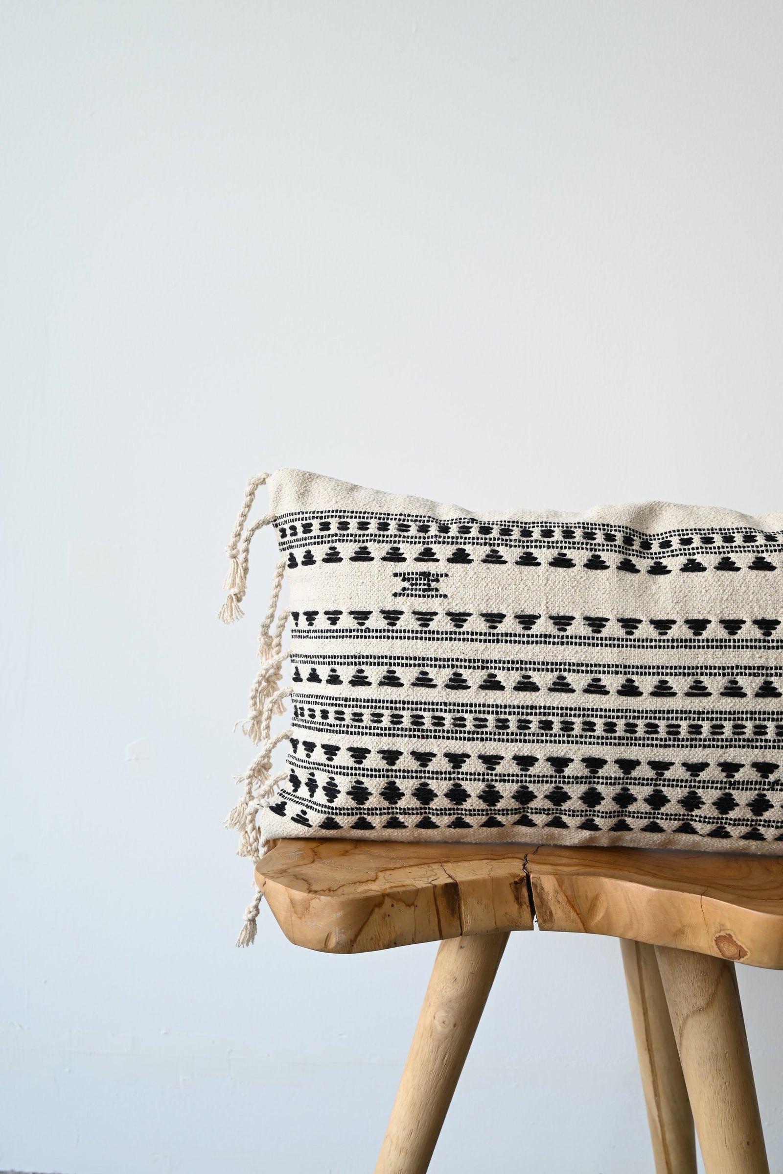BHUJODI PILLOW COVER - CREAM