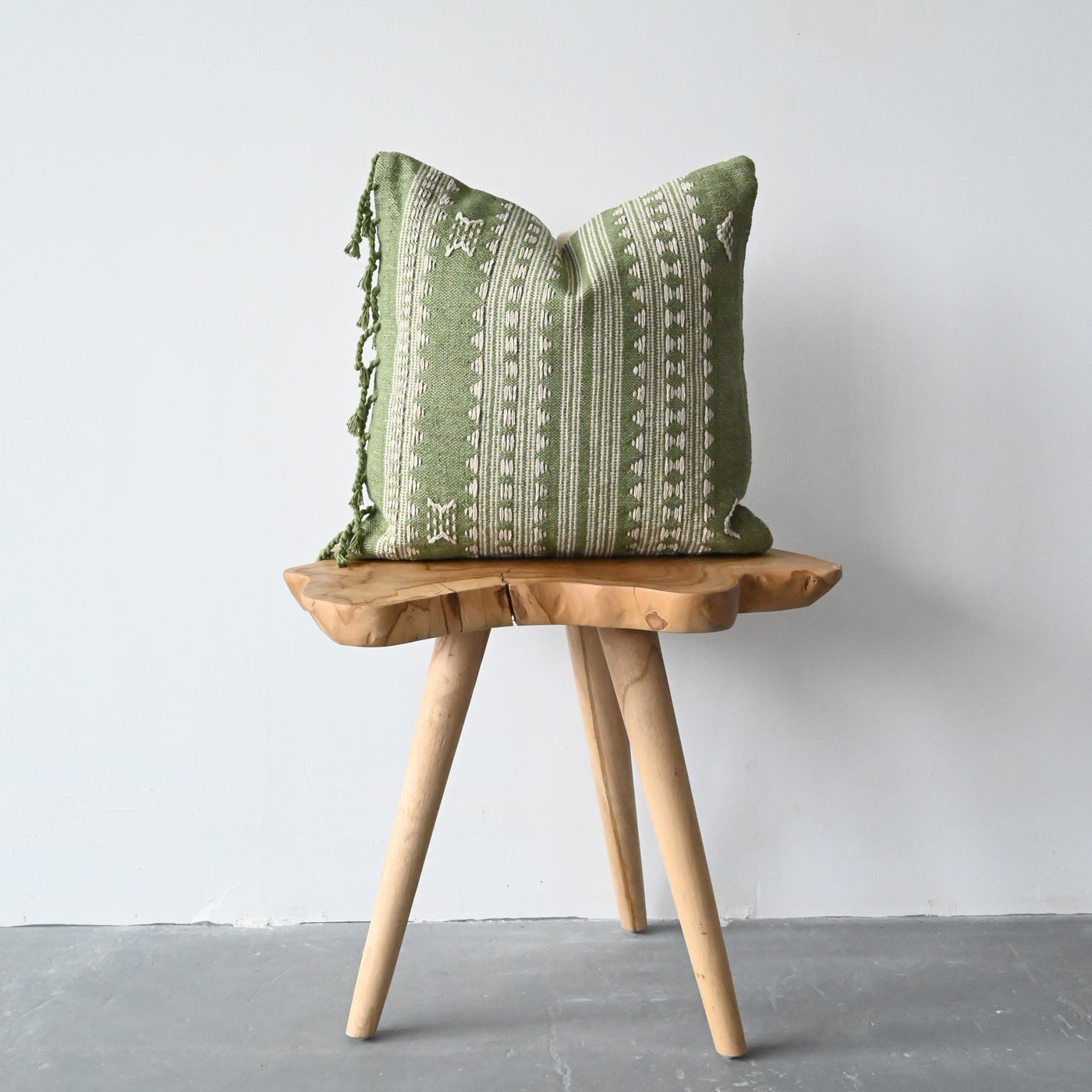 BHUJODI PILLOW COVER - GREEN