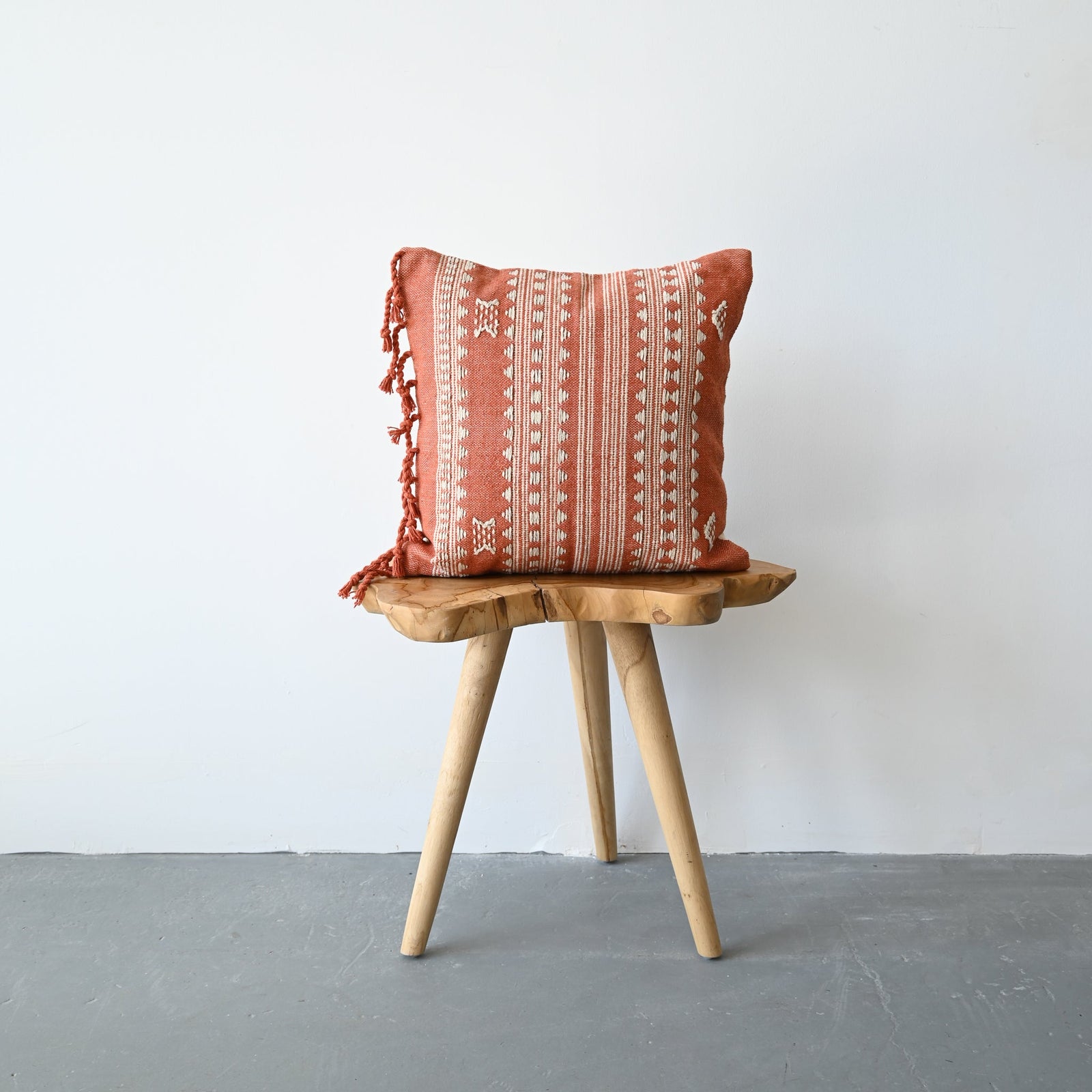 BHUJODI PILLOW COVER - ORANGE