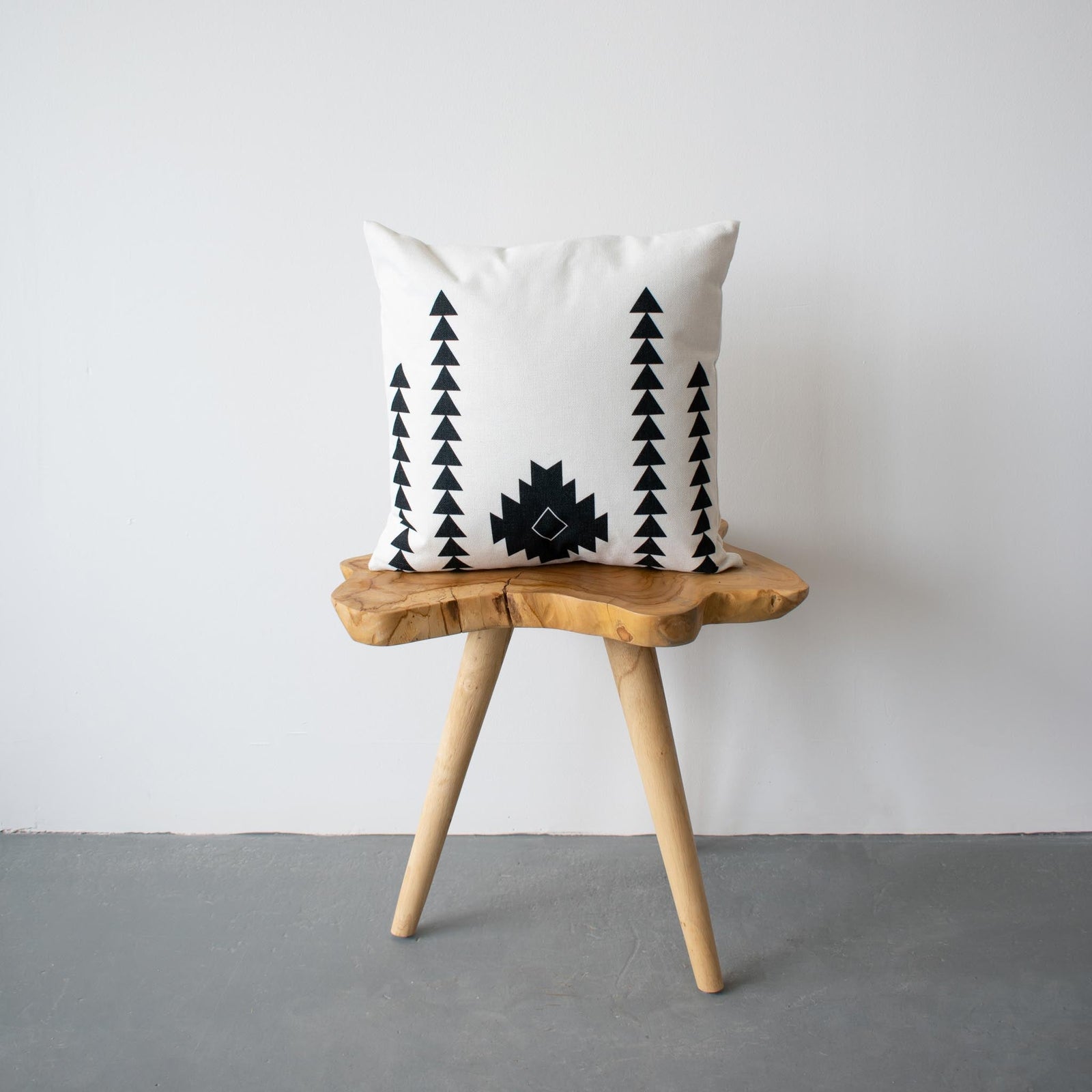 BUNDLE OF 5 CUSHION COVERS