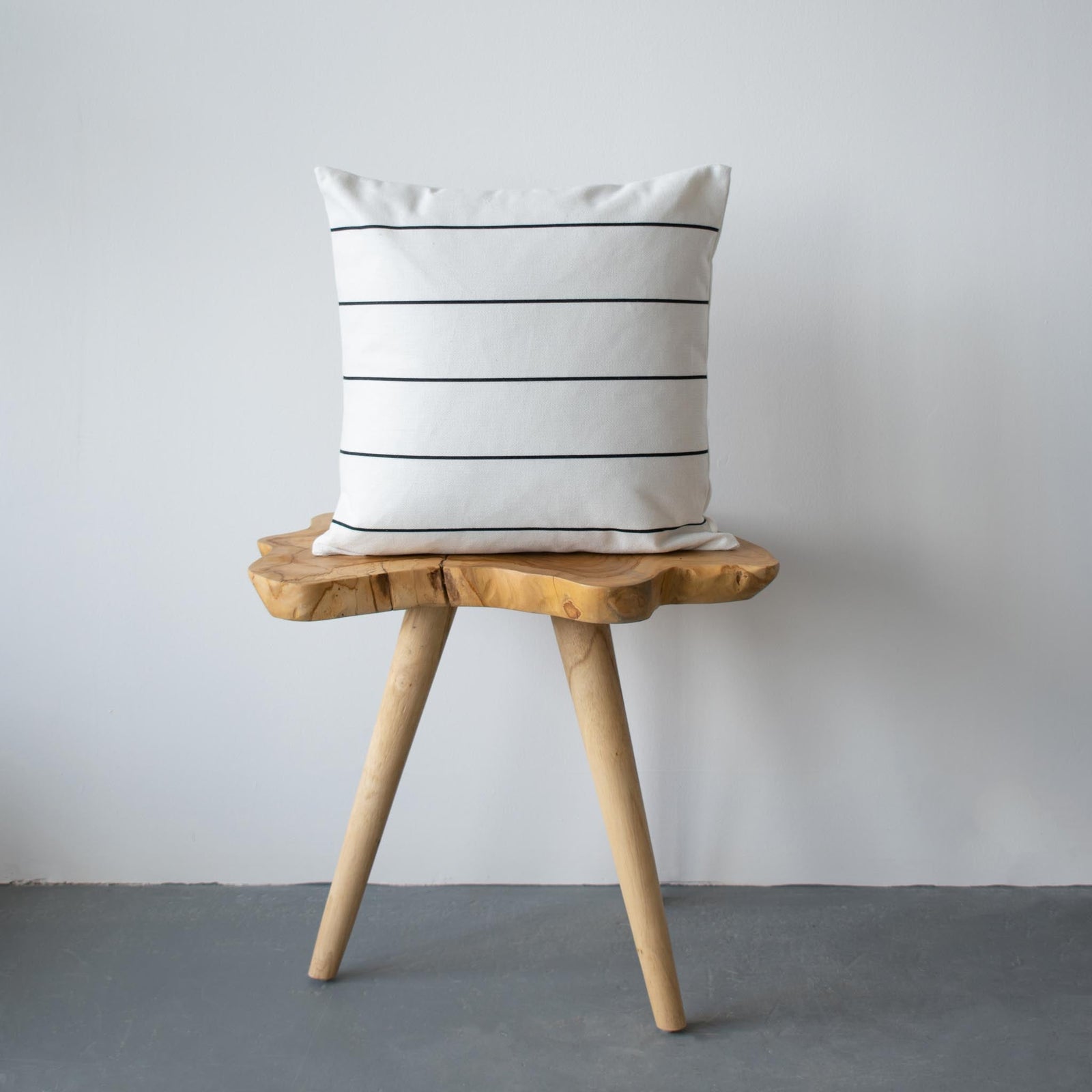 BUNDLE OF 5 CUSHION COVERS