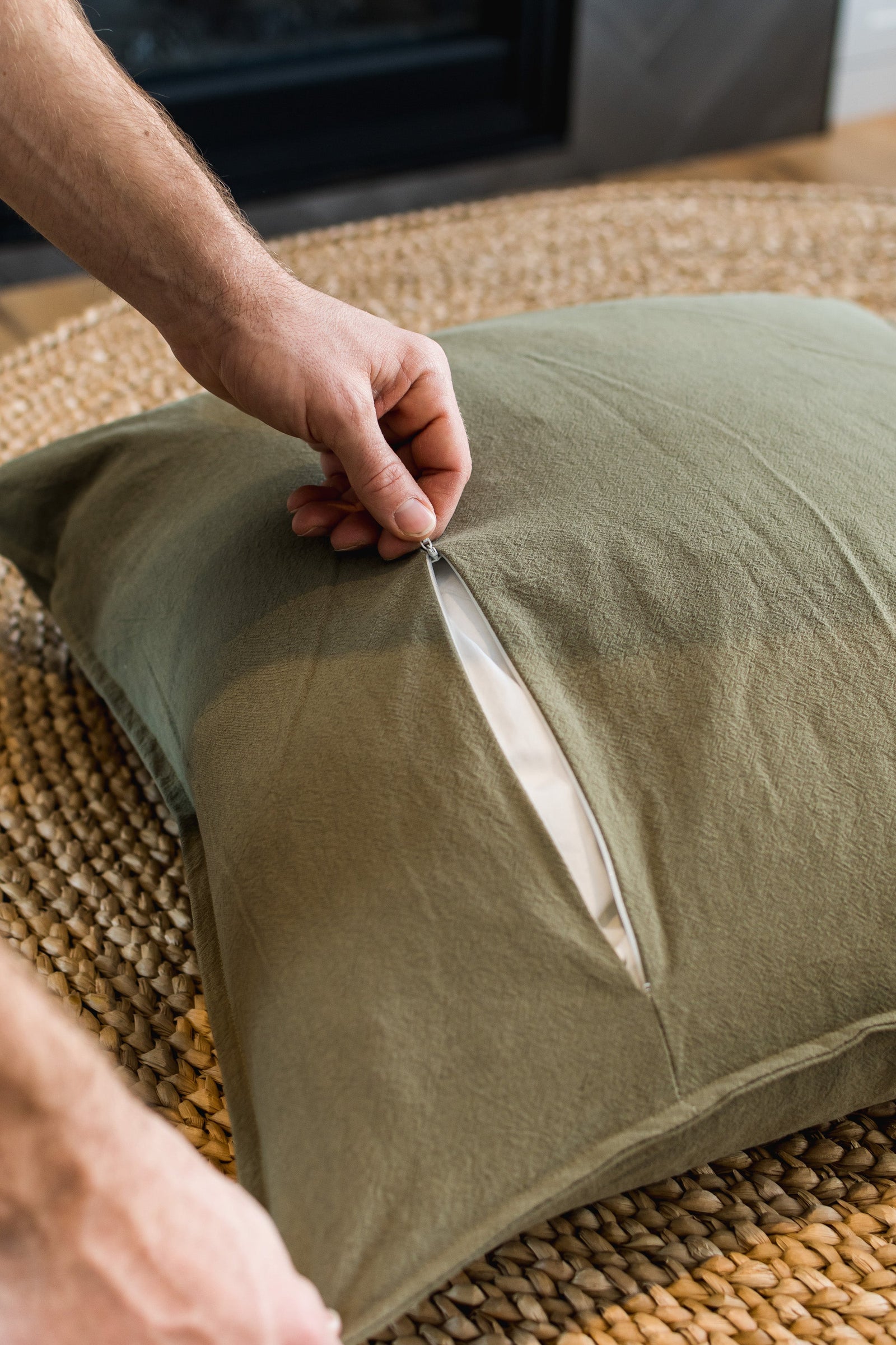 COTTON/ LINEN - OLIVE