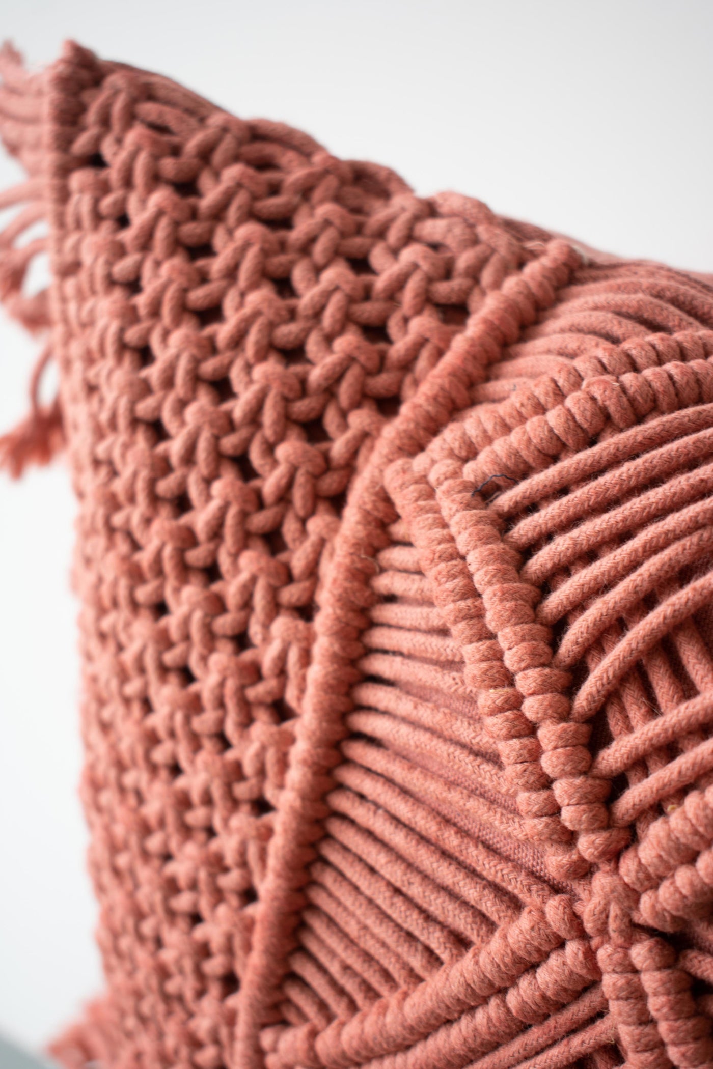MACRAME - ROSEWOOD