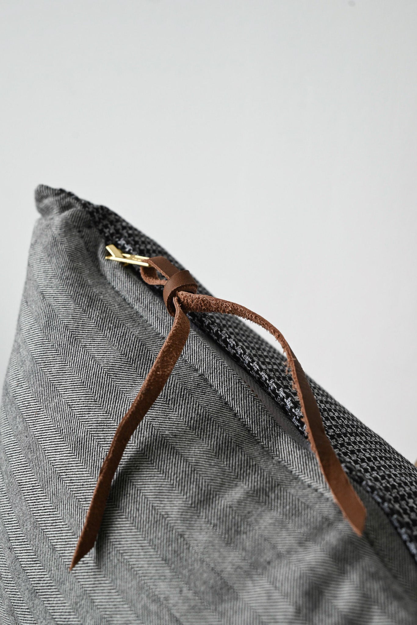 COTTON - HERRINGBONE MULHOLLAND