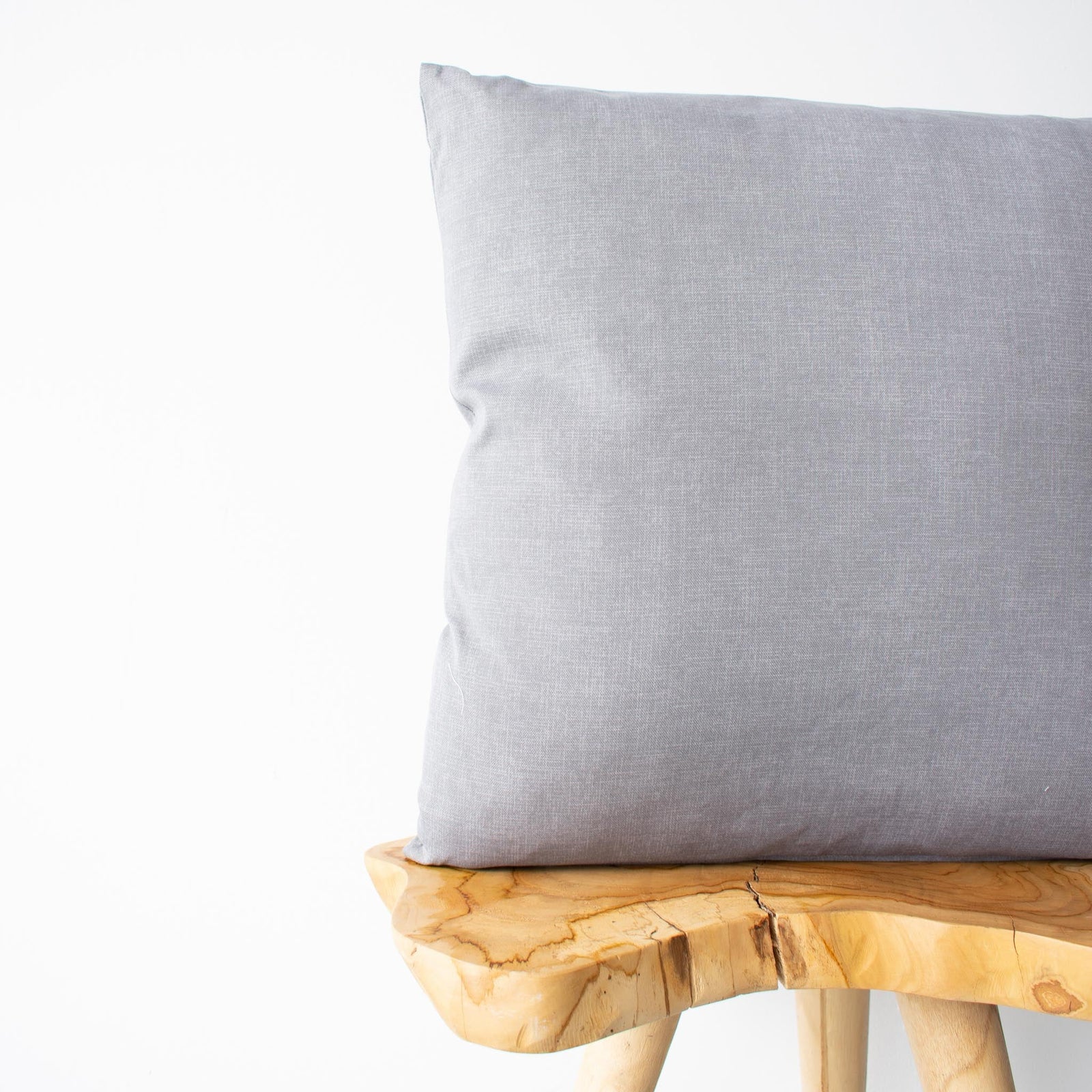 OUTDOOR PILLOW - GREY 20"