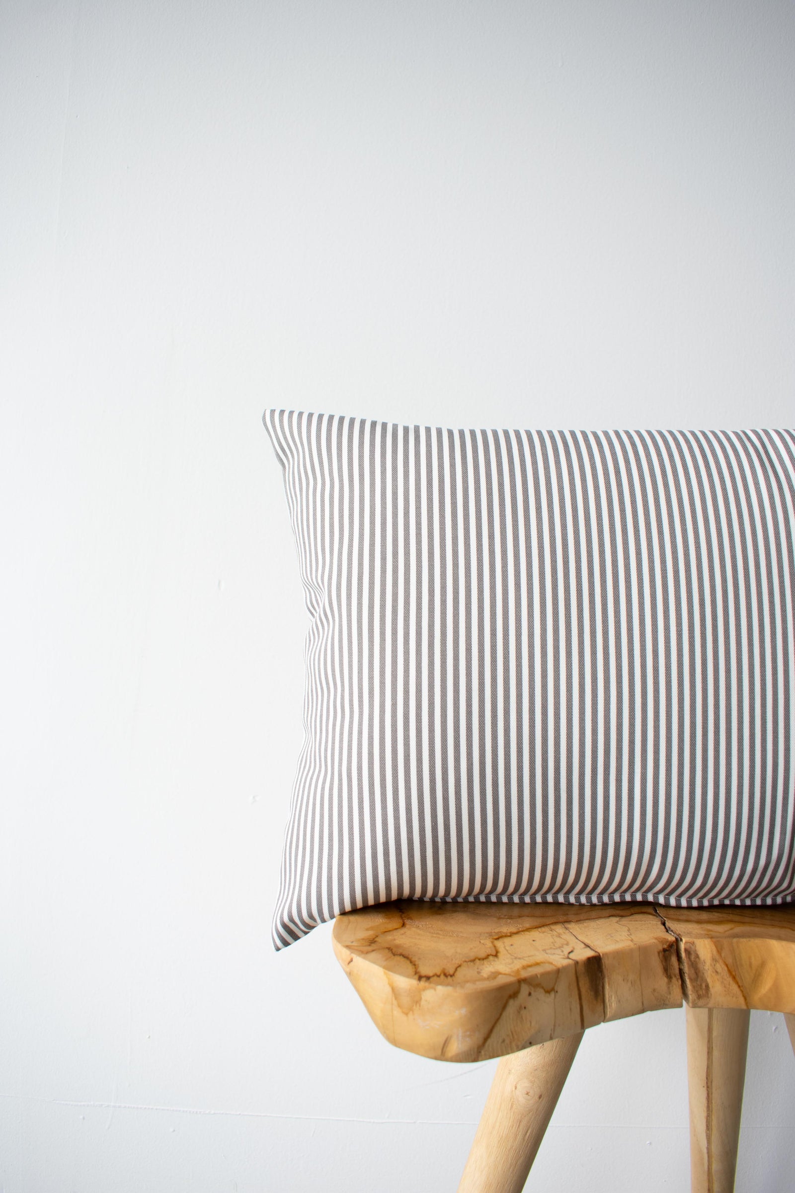 OUTDOOR PILLOW - GREY STRIPE LUMBAR