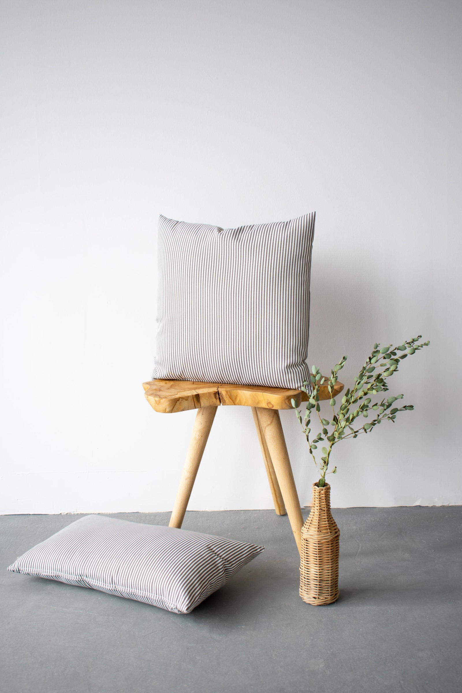 OUTDOOR PILLOW - GREY STRIPE 20"