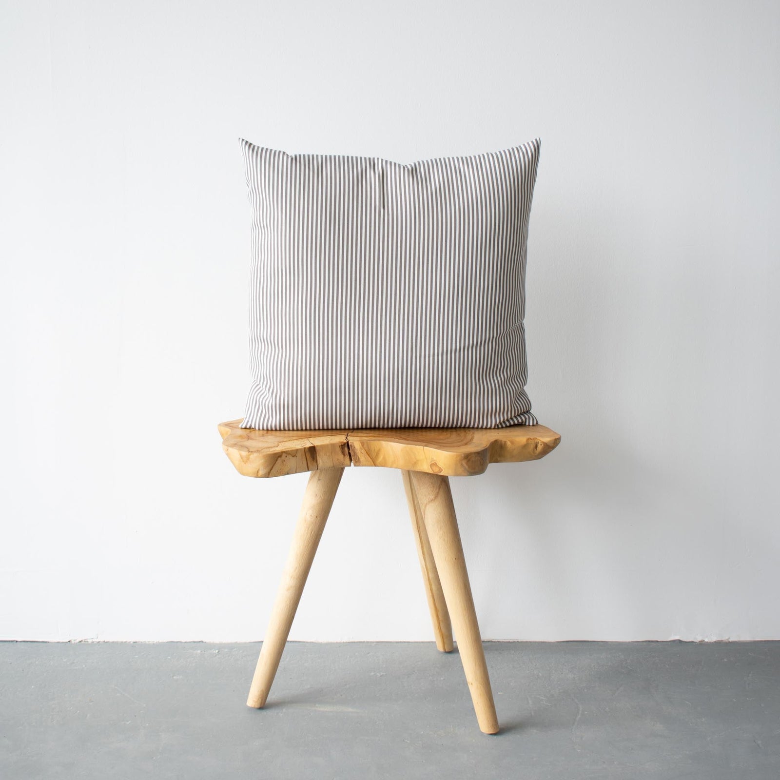 OUTDOOR PILLOW - GREY STRIPE 20"
