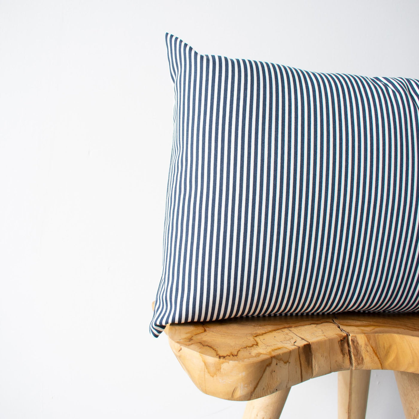 OUTDOOR PILLOW - NAVY STRIPE LUMBA