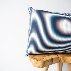 OUTDOOR PILLOW - NAVY STRIPE LUMBA