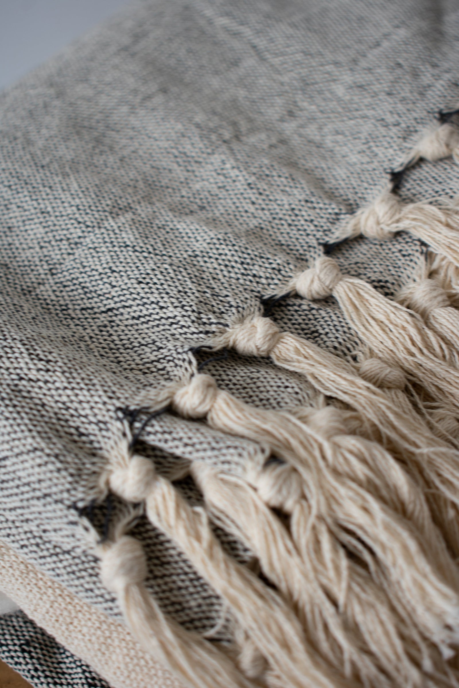 THROW BLANKET - ANAYAH