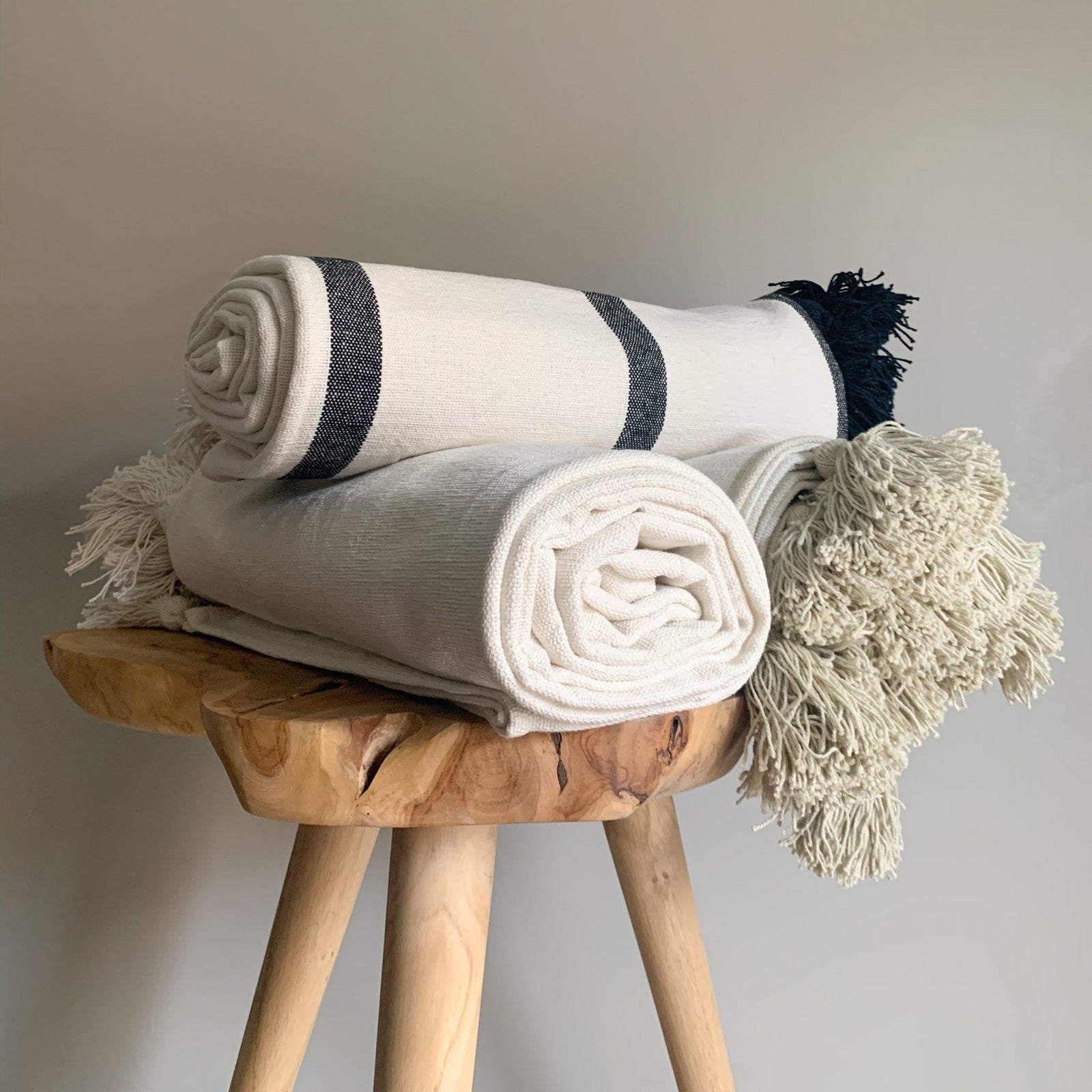 THROW BLANKET - WILMA