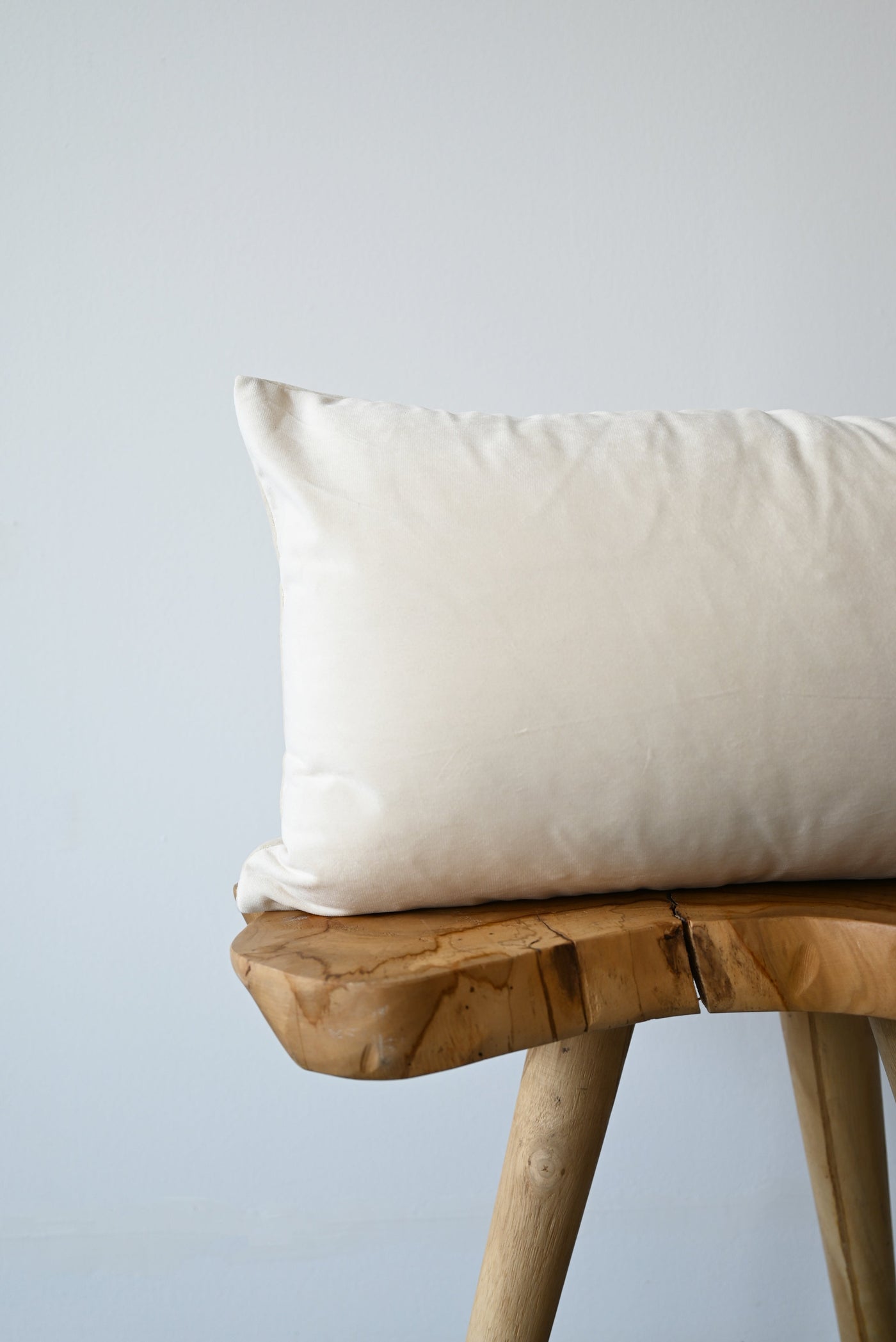 VELVET - IVORY LUMBAR