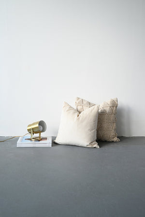 VELVET - IVORY 18"