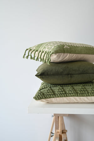 VELVET - OLIVE 18"