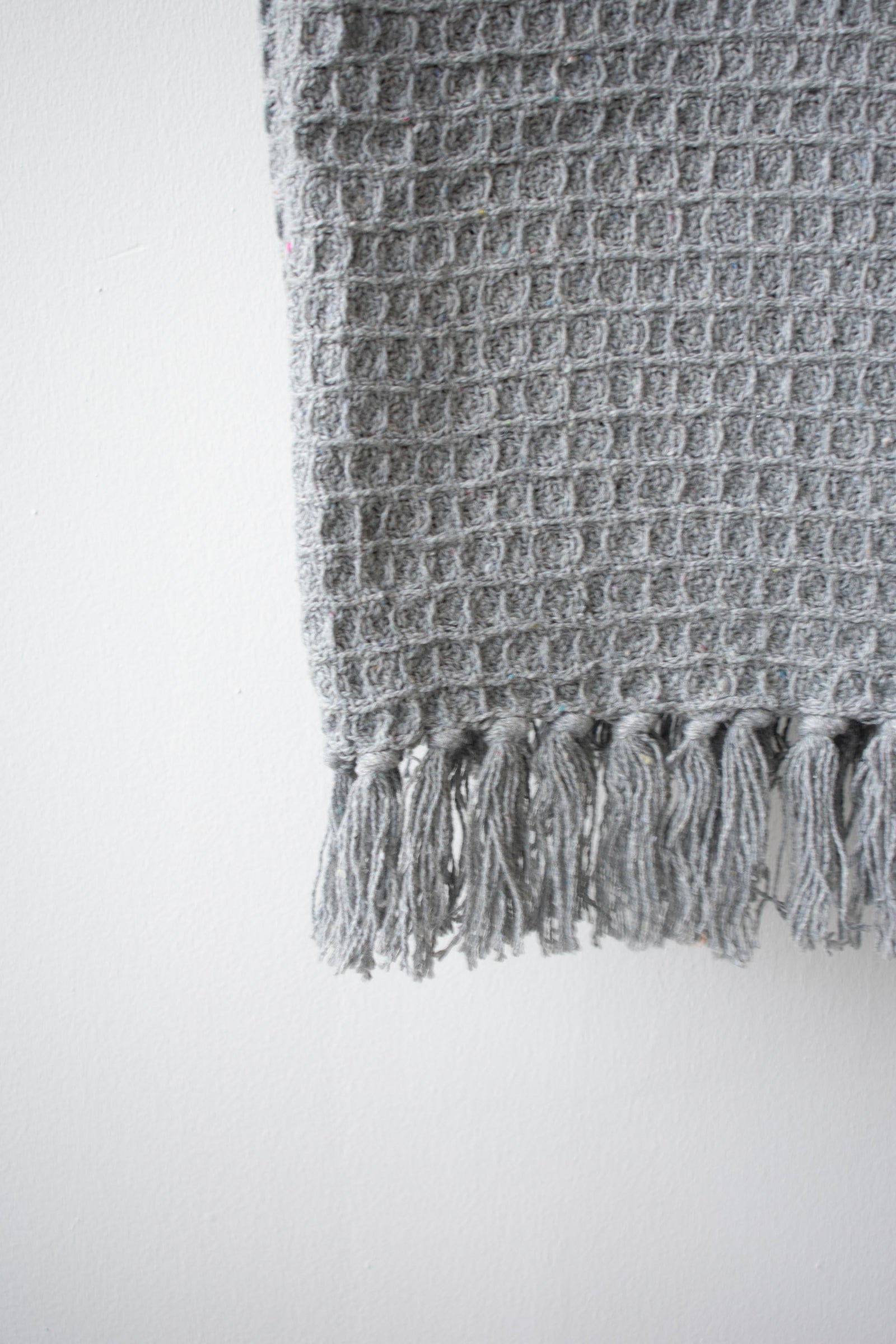 THROW BLANKET - WAFFLE GREY