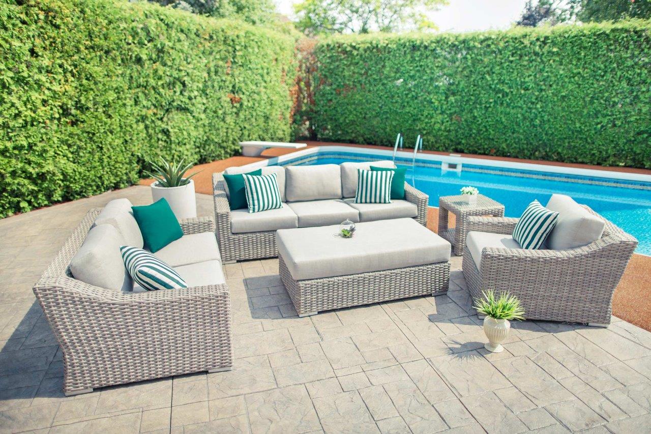 Tulip Lounge Chair with Sunbrella® Cushions