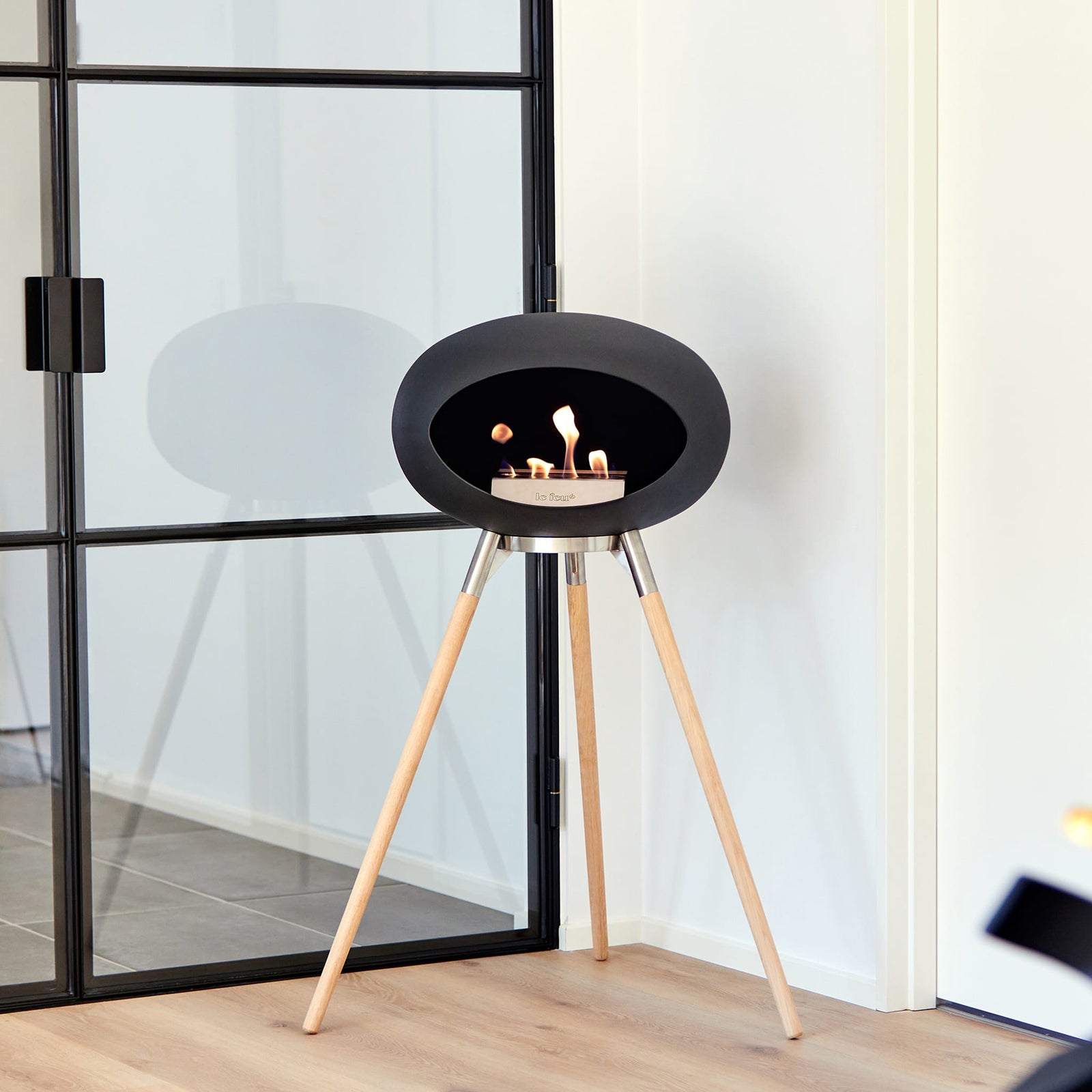 Le Feu Ground High Dome Matte Black Fireplace - BioEthanol Fuel