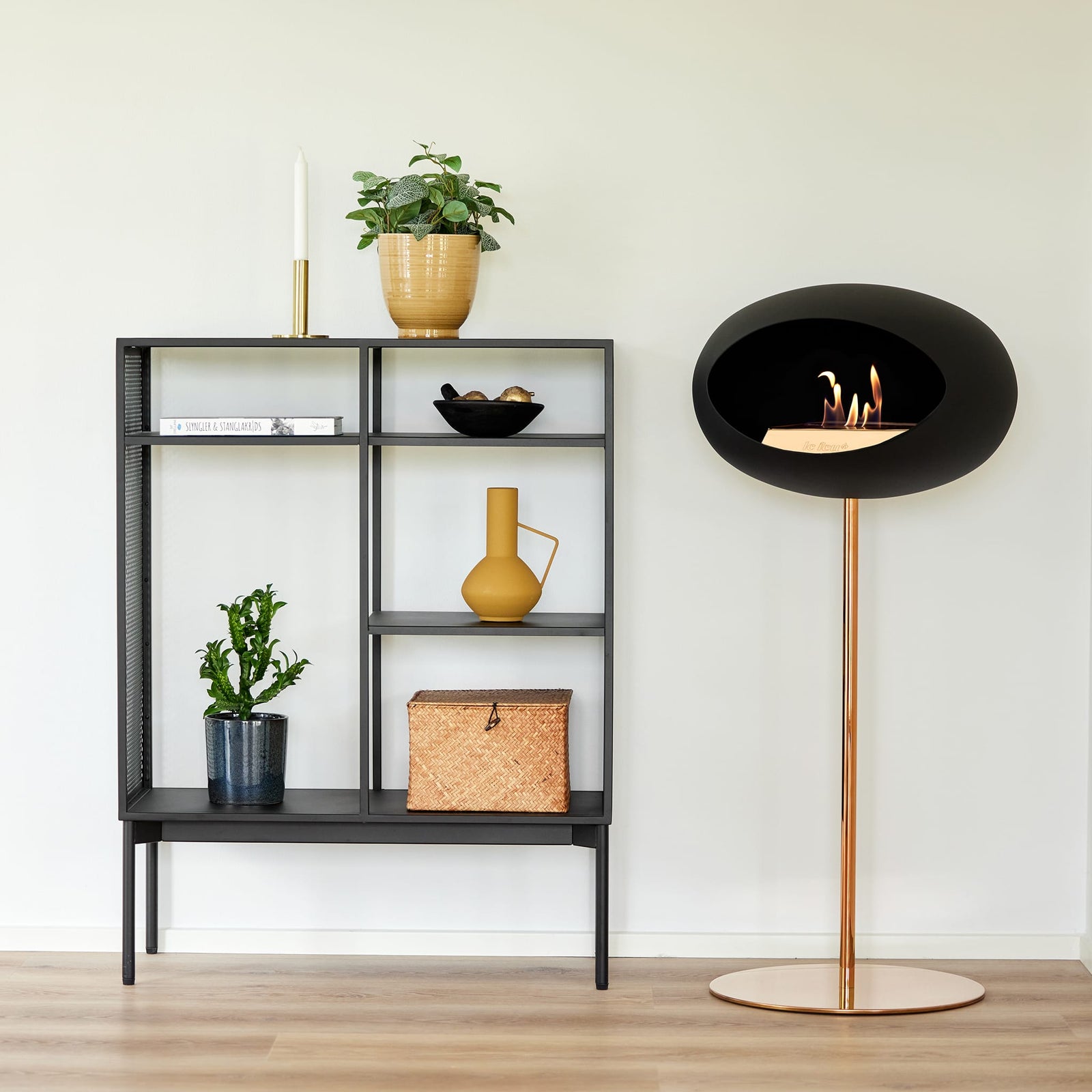 Le Feu Freestanding Matte Black Fireplace - BioEthanol Fuel