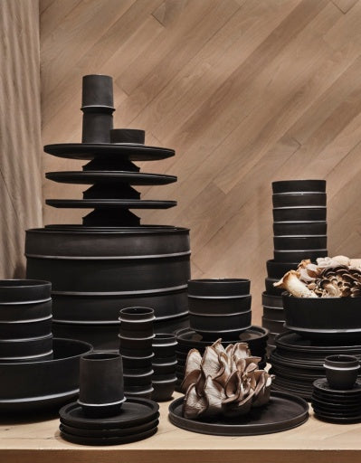 Dune Porcelain Cake Stand