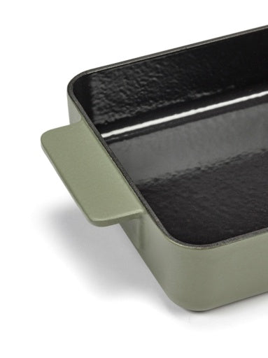 Surface Large Cast-Iron Oven Dish